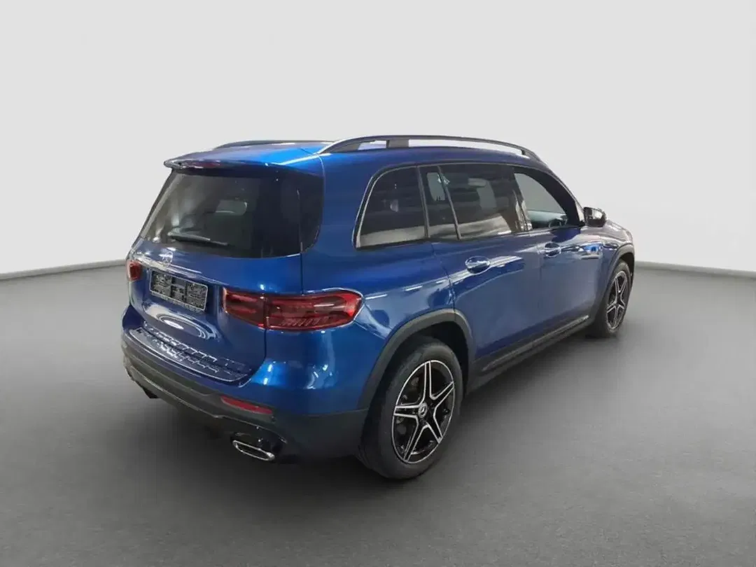 Mercedes-Benz GLB 180 AMG Line - Thumbnail 2
