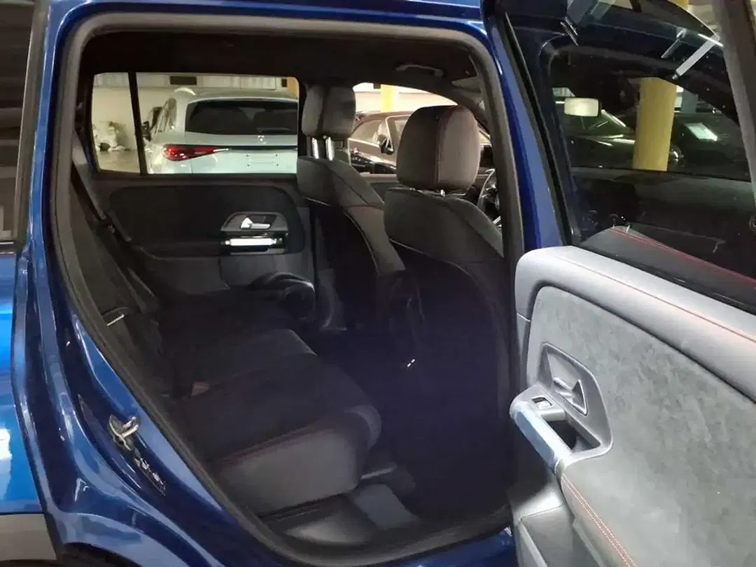Mercedes-Benz GLB 180 AMG Line - Thumbnail 5