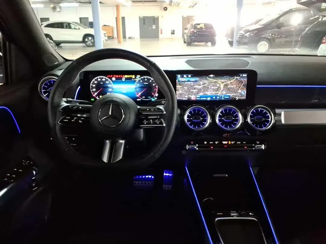Mercedes-Benz GLB 180 AMG Line - Thumbnail 6