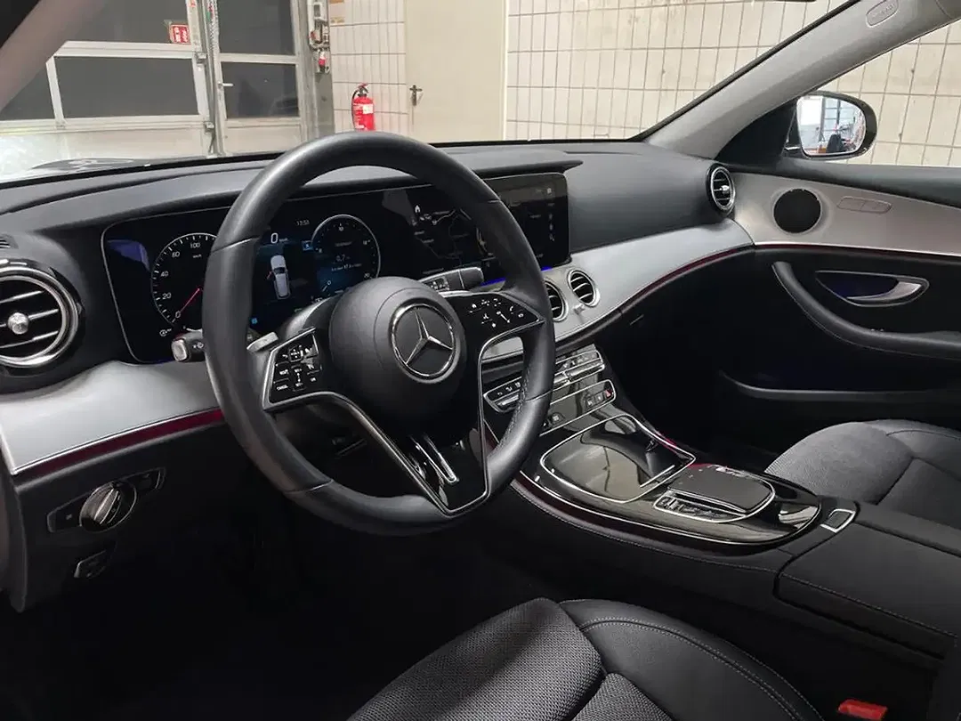 Mercedes-Benz E 220 MBUX Avantgarde - Thumbnail 16