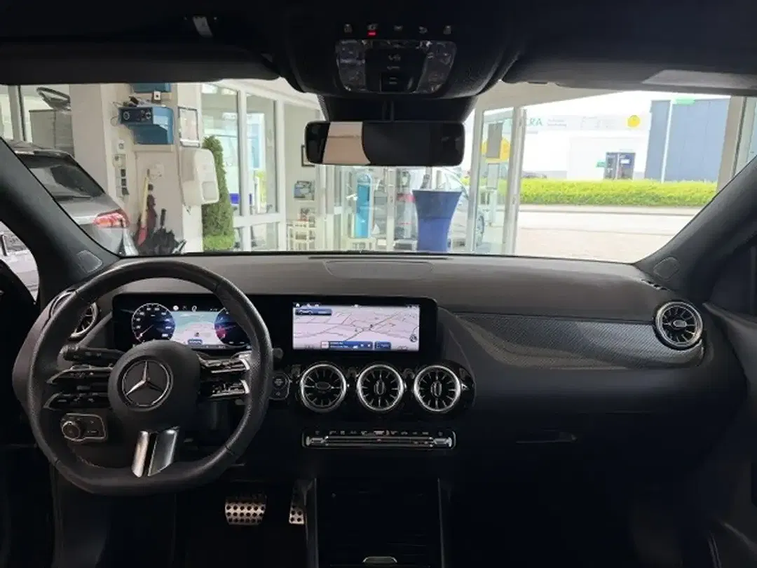 Mercedes-Benz GLA 200 AMG Night - foto 15