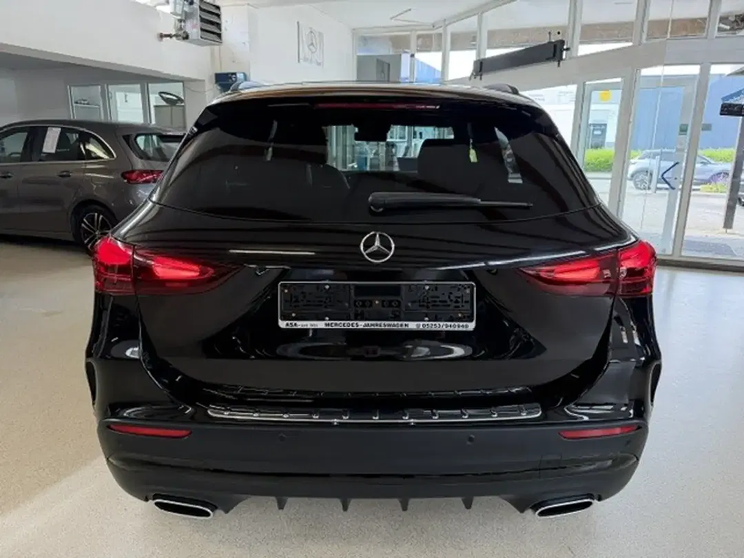 Mercedes-Benz GLA 200 AMG Night - Thumbnail 6
