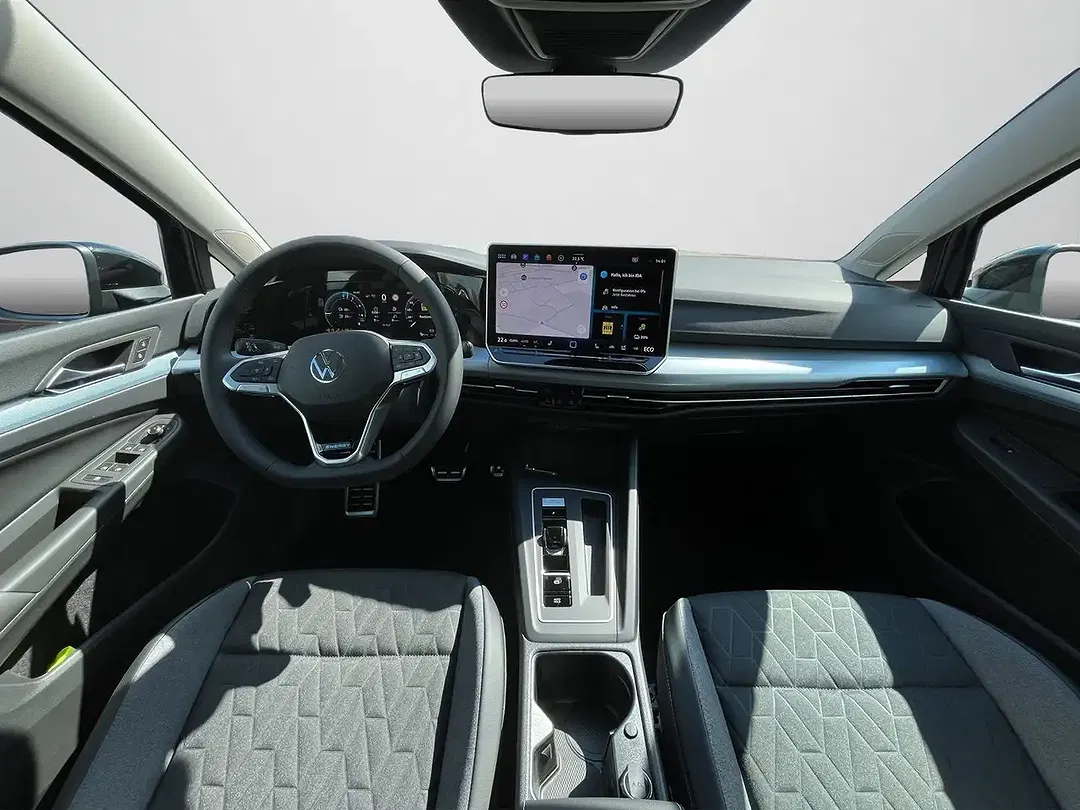 Volkswagen Golf 1.5 eHybrid - Thumbnail 4