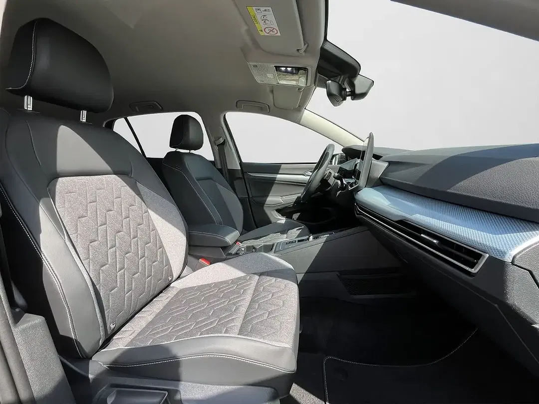 Volkswagen Golf 1.5 eHybrid - Thumbnail 5