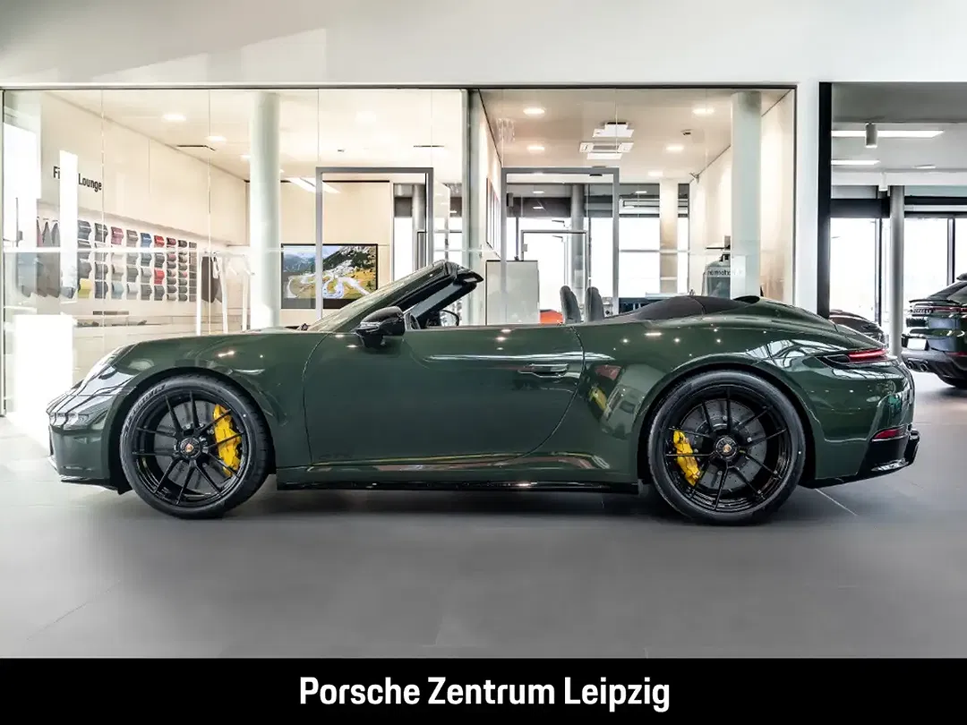 Porsche 992 Carrera GTS Cabriolet - Thumbnail 8