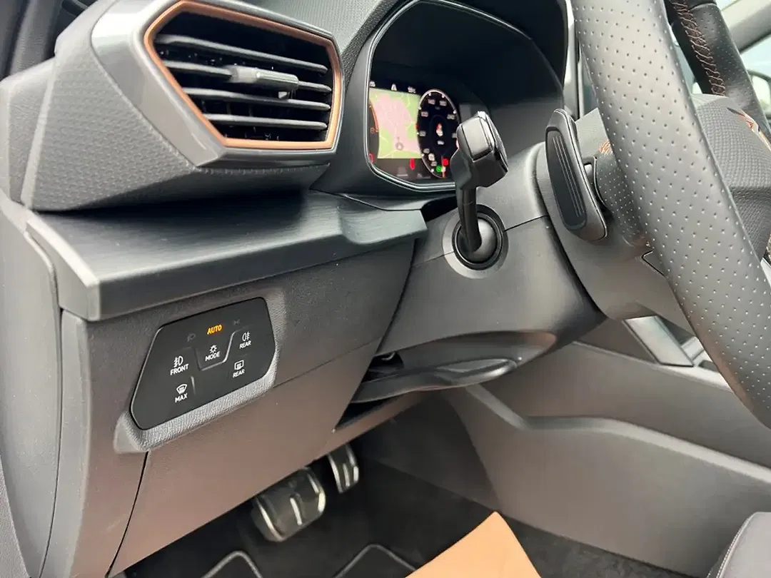 CUPRA Leon 1.5 eTSI Matrix LED - Thumbnail 14