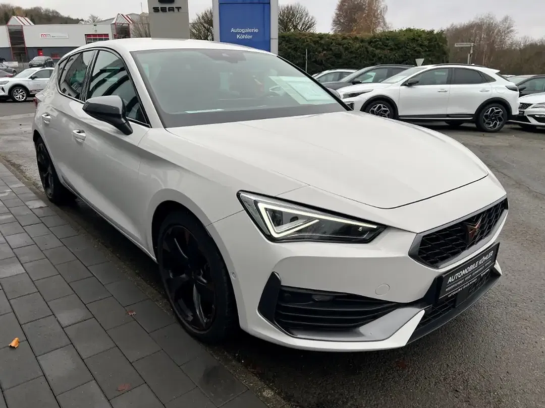 CUPRA Leon 1.5 eTSI Matrix LED - Thumbnail 3