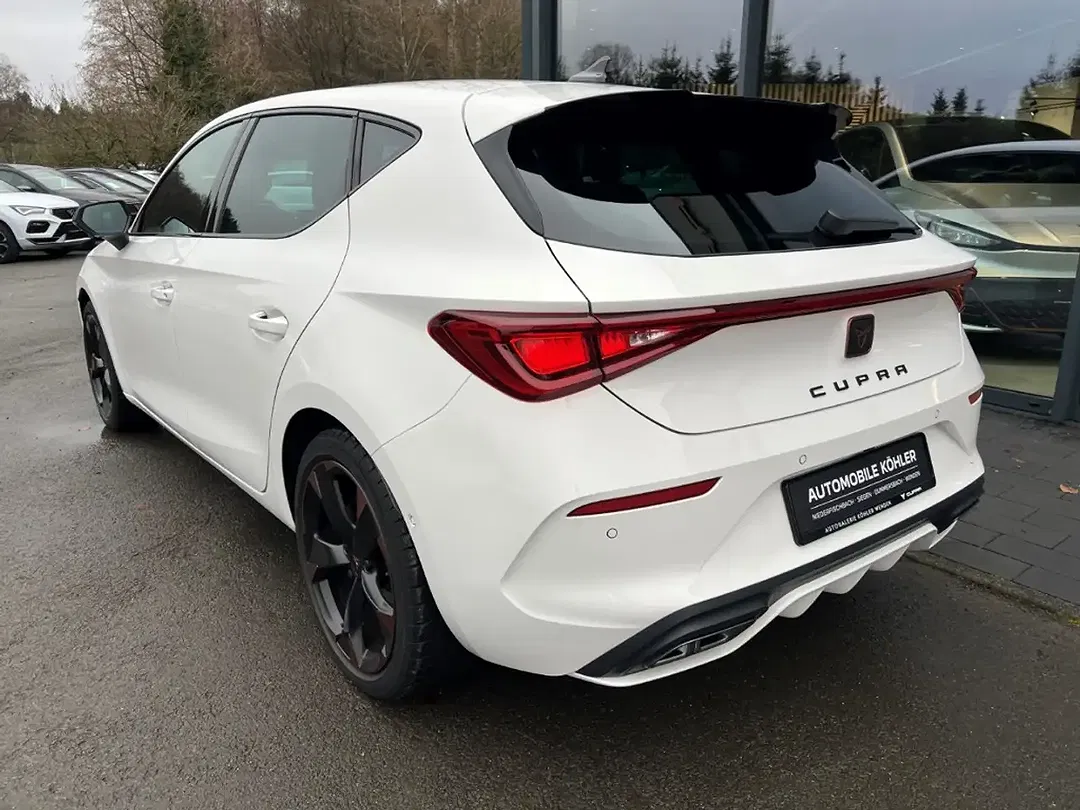 CUPRA Leon 1.5 eTSI Matrix LED - Thumbnail 6