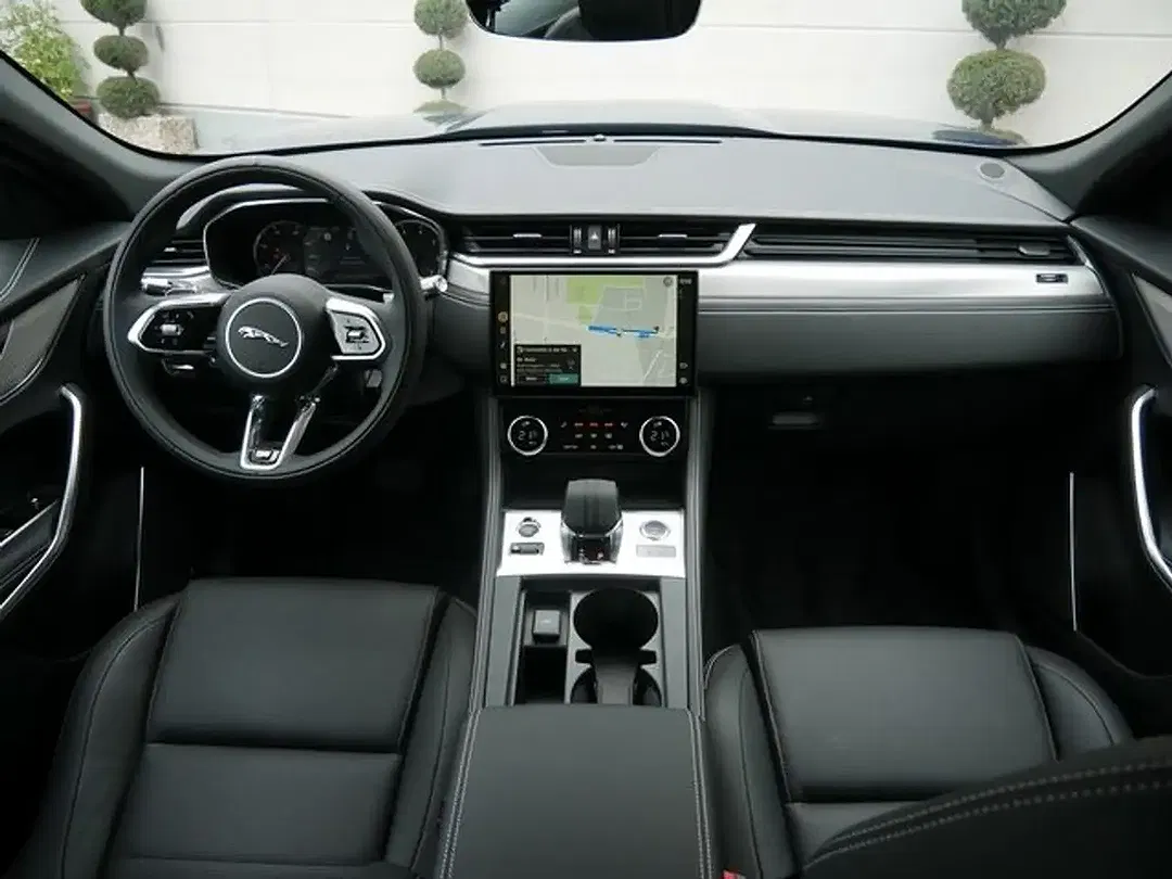 Jaguar F-Pace P250 R-Dynamic S - Thumbnail 10