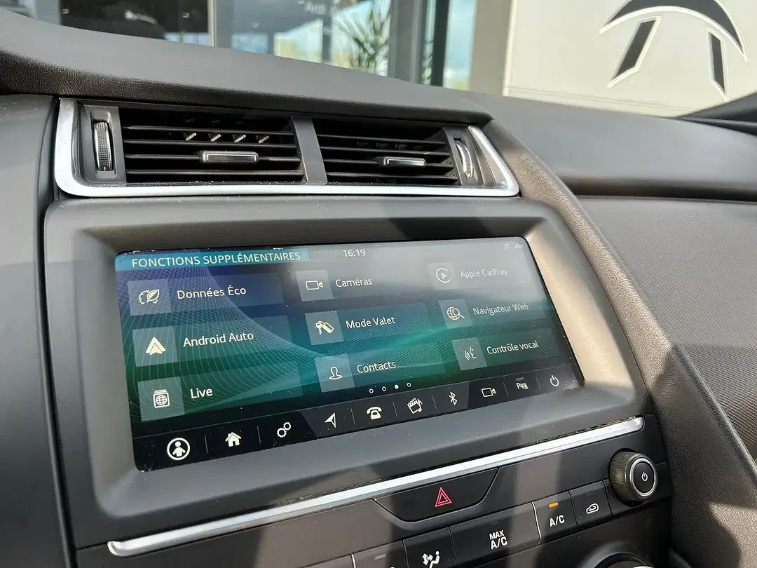 Jaguar E-Pace 2.0 4x4 Black - Thumbnail 11