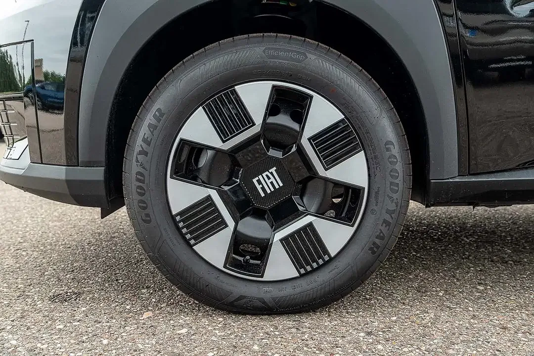 Fiat Grande Panda Hybrid Icon - Thumbnail 14