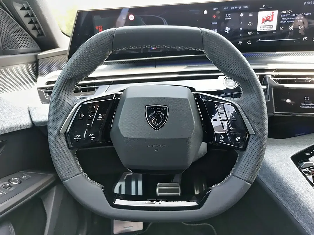 Peugeot 3008 136 Hybrid GT - Thumbnail 12