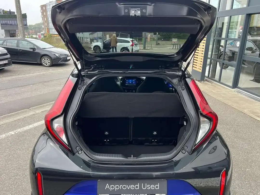 Toyota Aygo X - Thumbnail 9
