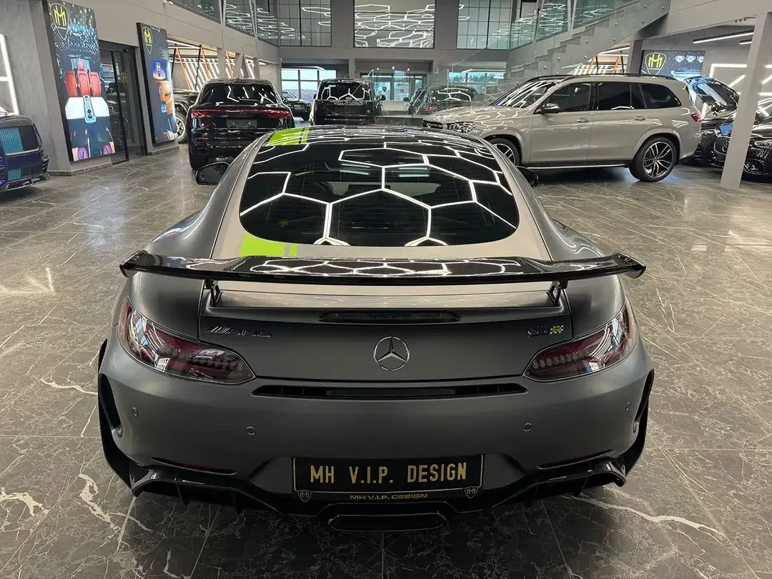 Mercedes-Benz AMG GT Pro - Thumbnail 11