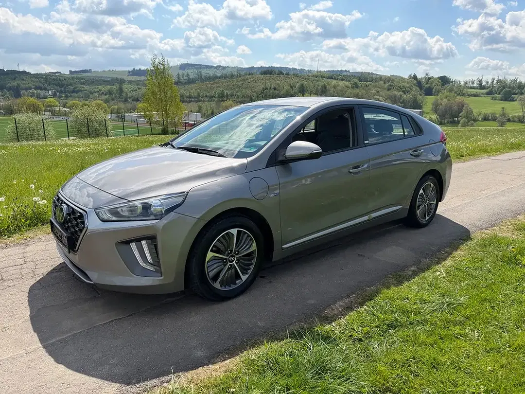Hyundai IONIQ PHEV Hybrid Trend - foto 2