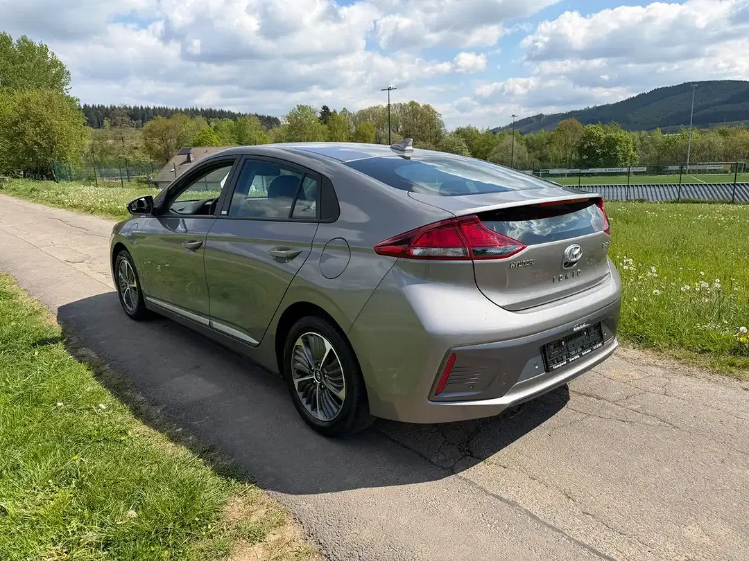 Hyundai IONIQ PHEV Hybrid Trend - Thumbnail 5
