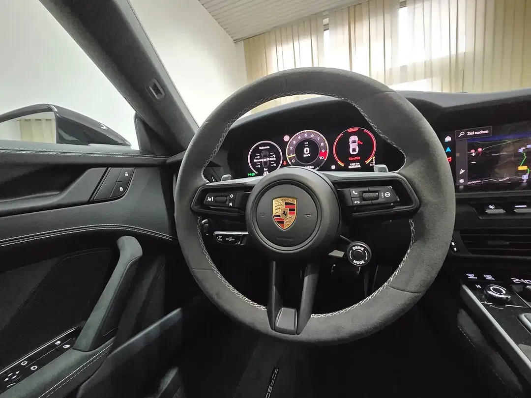 Porsche 911 GT3 Clubsport - Thumbnail 13