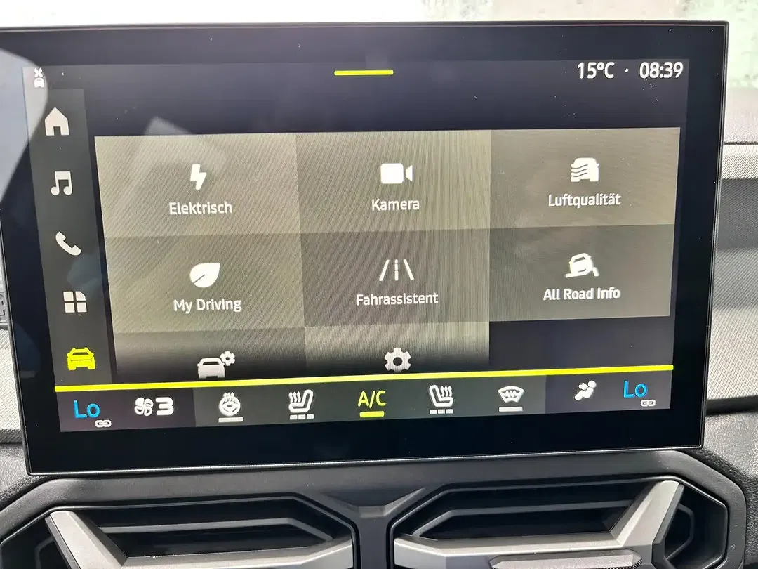 Dacia Bigster Hybrid EV Journey - Thumbnail 8