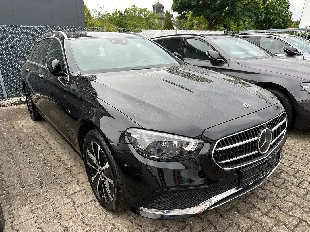 Mercedes-Benz E 300 - Thumbnail 7