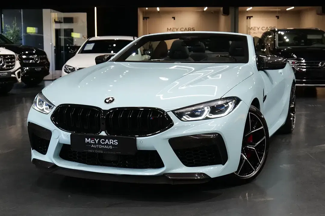 BMW M8 Competition Convertible - foto 1
