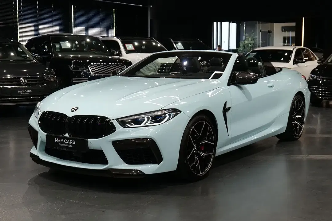 BMW M8 Competition Convertible - Thumbnail 4