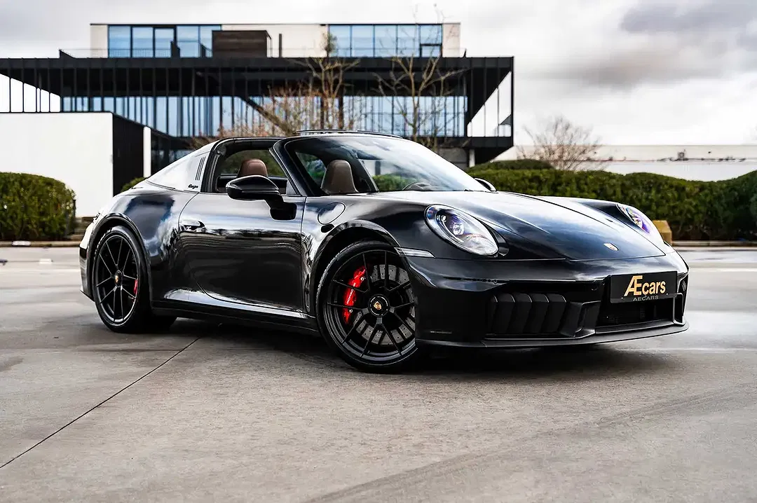 Porsche 992 Targa 4 GTS - Thumbnail 4