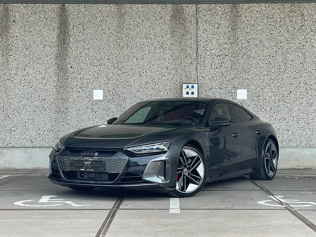 Audi RS e-tron GT - foto 1