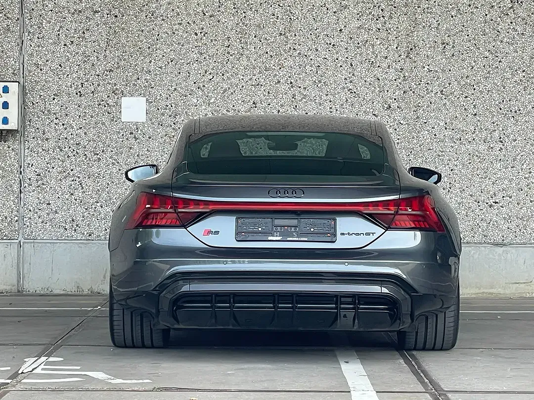 Audi RS e-tron GT - Thumbnail 7