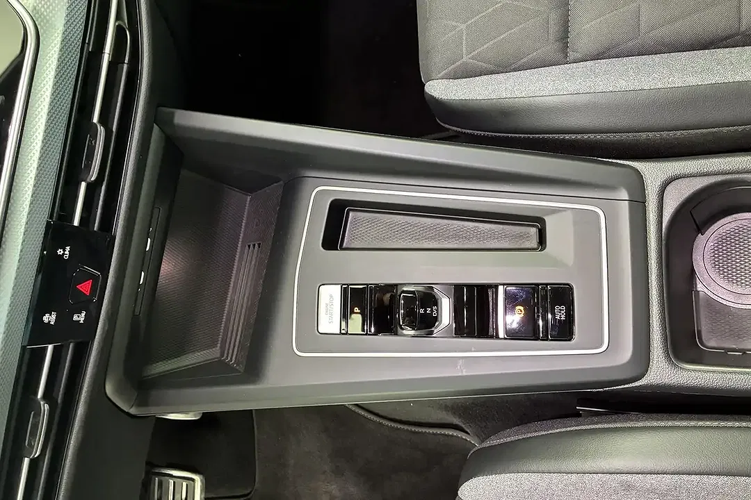 Volkswagen Golf 1.5 eTSI - Thumbnail 13