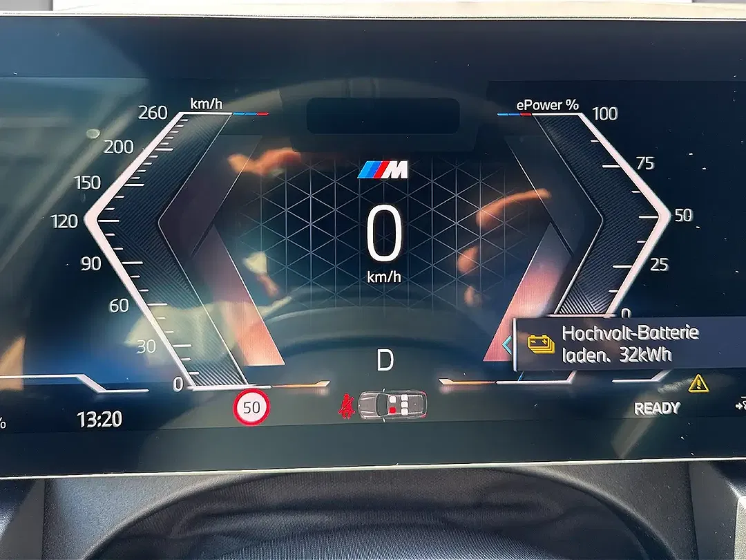 BMW i5 xDrive M - Thumbnail 9