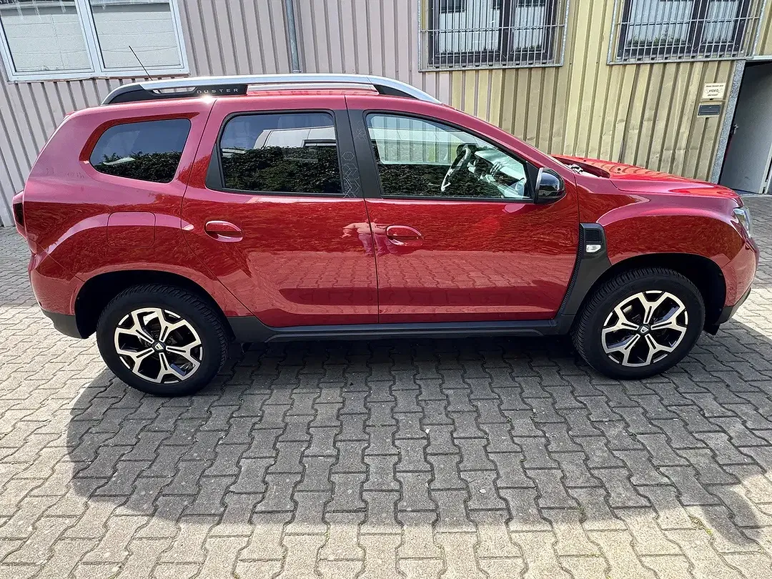 Dacia Duster Celebration - Thumbnail 6