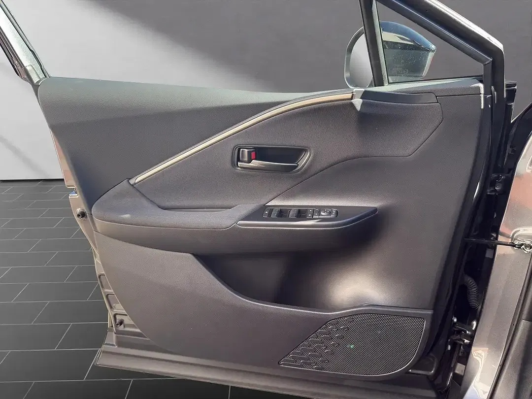 Toyota C-HR Hybrid Teamplayer - Thumbnail 11