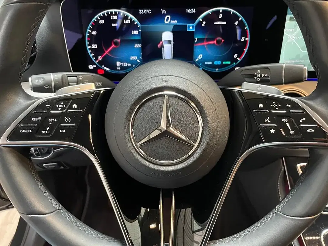 Mercedes-Benz E 220 MBUX Avantgarde - Thumbnail 11