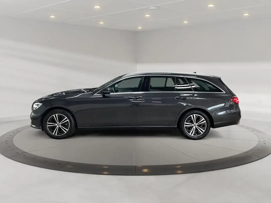 Mercedes-Benz E 220 MBUX Avantgarde - Thumbnail 3