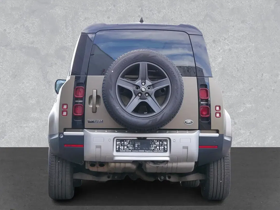 Land Rover Defender First Edition 110 - Thumbnail 6