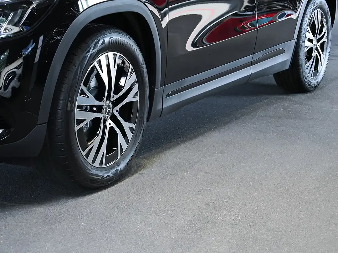 Mercedes-Benz GLA 180 Progressive Night - Thumbnail 3