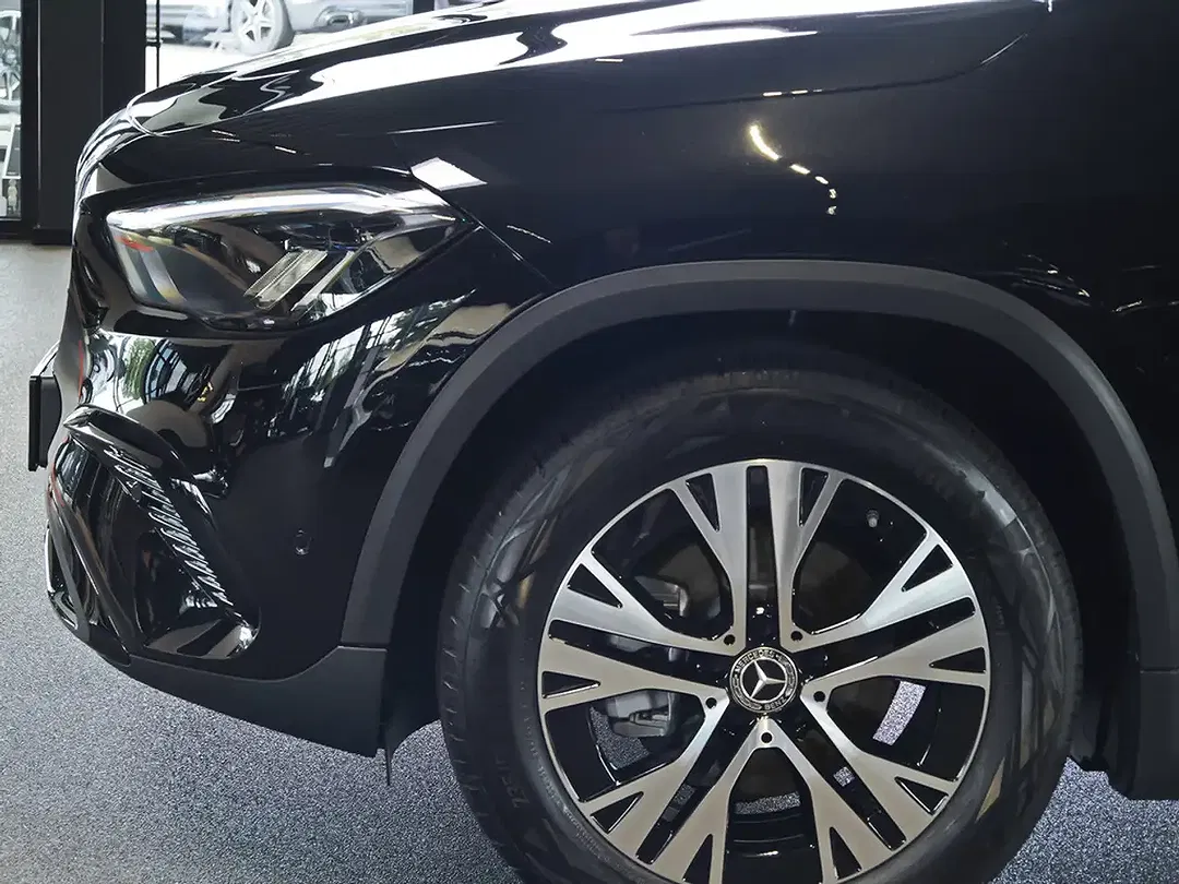 Mercedes-Benz GLA 180 Progressive Night - Thumbnail 4