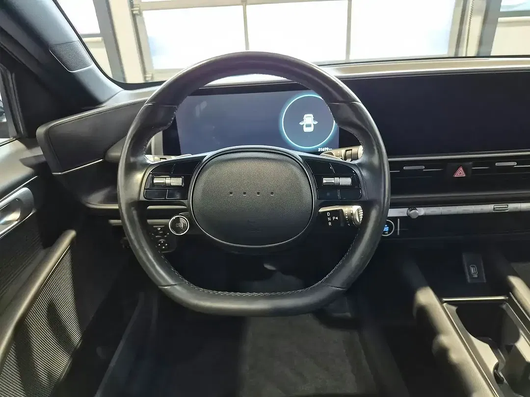 Hyundai IONIQ 6 - Thumbnail 10