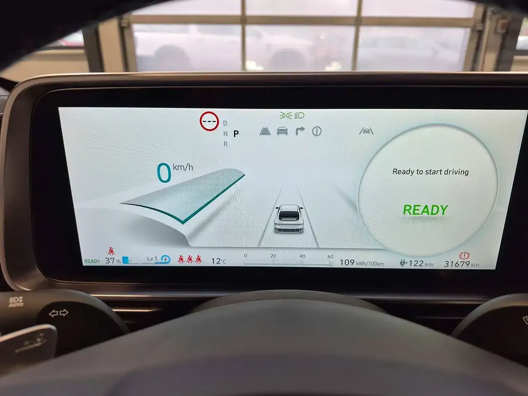 Hyundai IONIQ 6 - Thumbnail 7