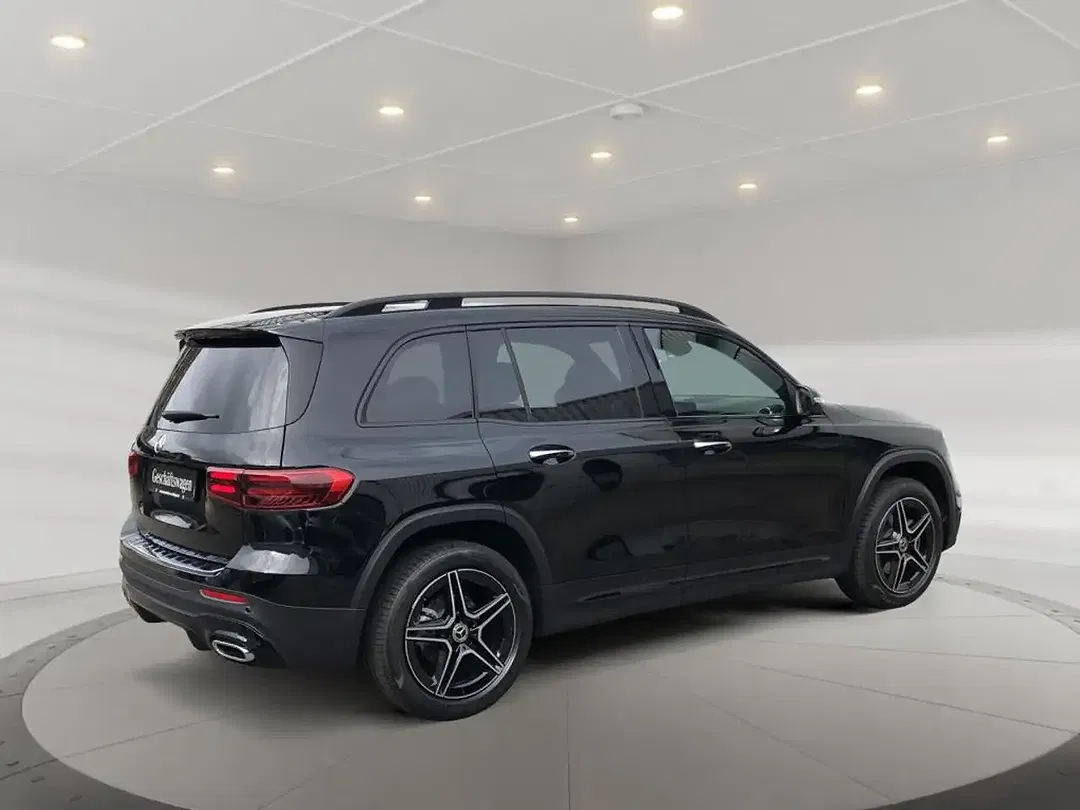 Mercedes-Benz GLB 200 Night - foto 2