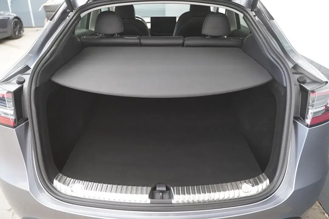 Tesla Model Y Performance - Thumbnail 6