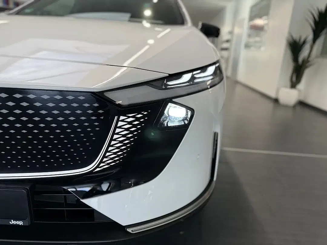 Mazda 6e EV Takumi - Thumbnail 4