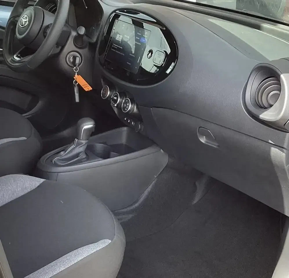 Toyota Aygo X CVT Business Edition - Thumbnail 11