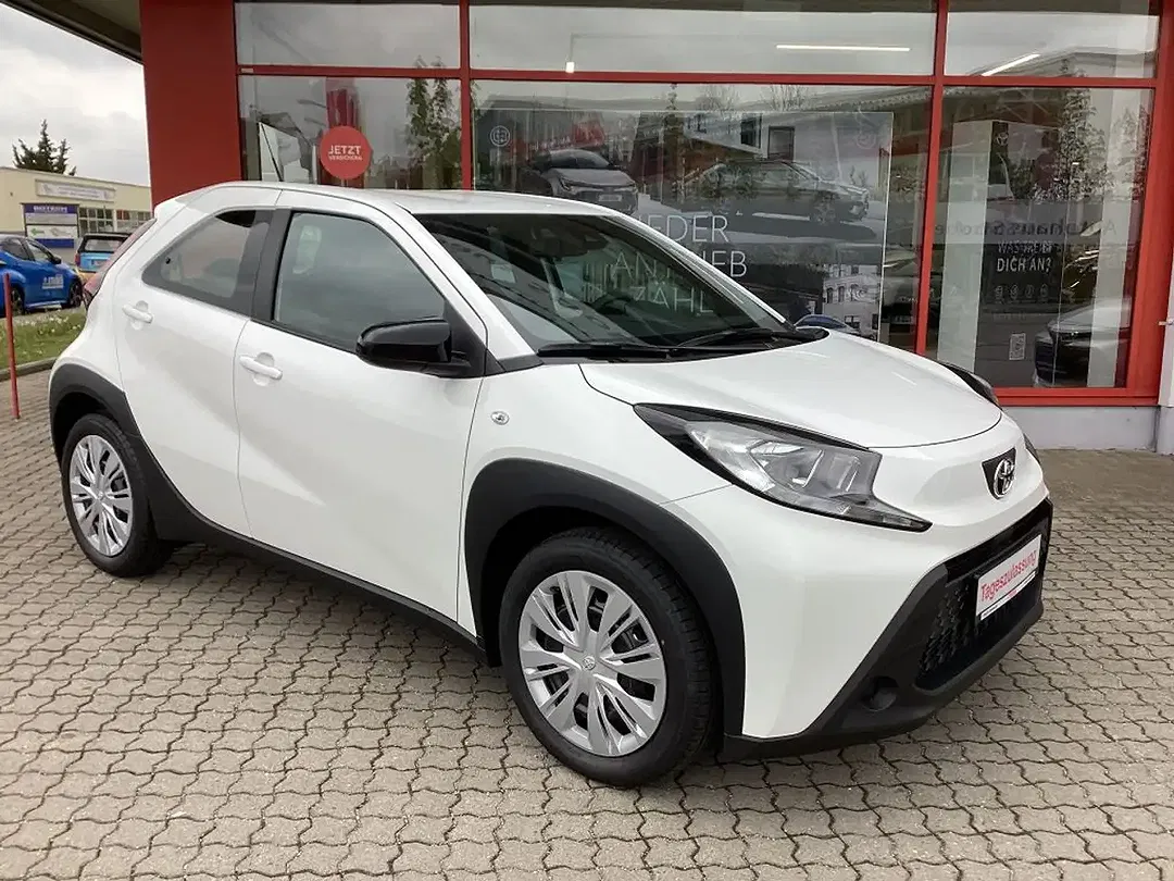 Toyota Aygo X CVT Business Edition - Thumbnail 5