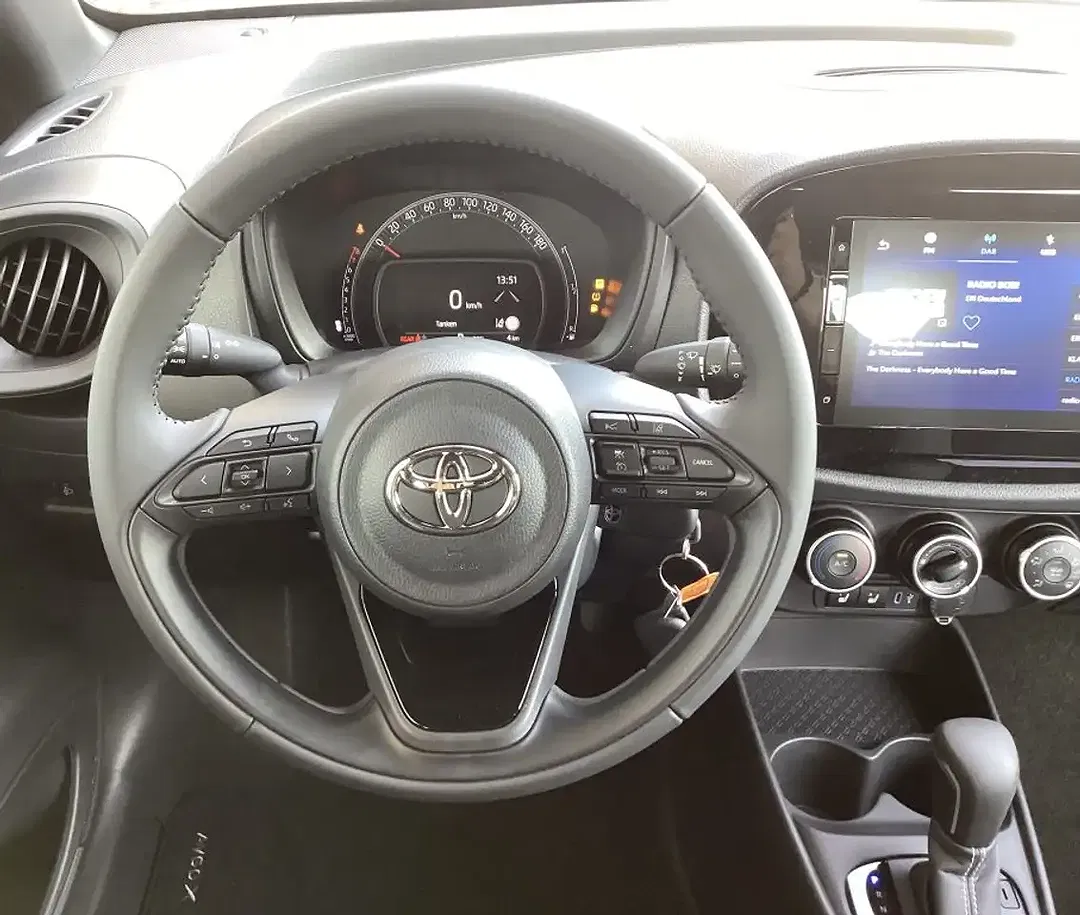 Toyota Aygo X CVT Business Edition - Thumbnail 8