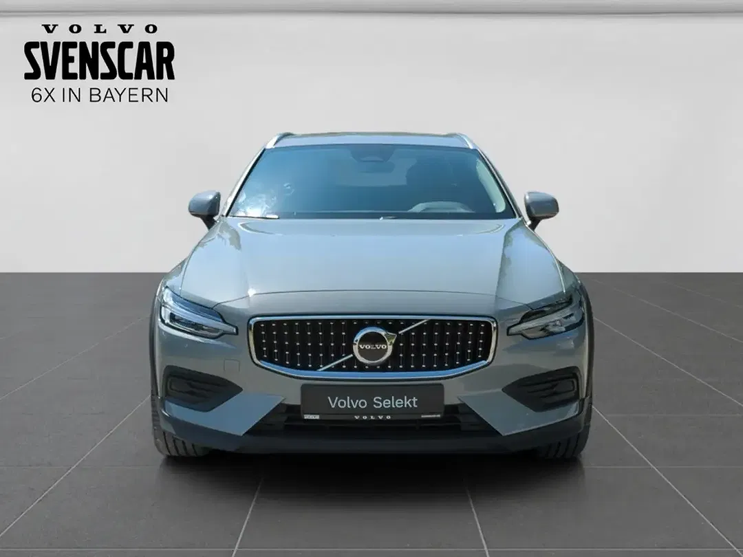 Volvo V60 Cross Country AWD Plus - Thumbnail 8