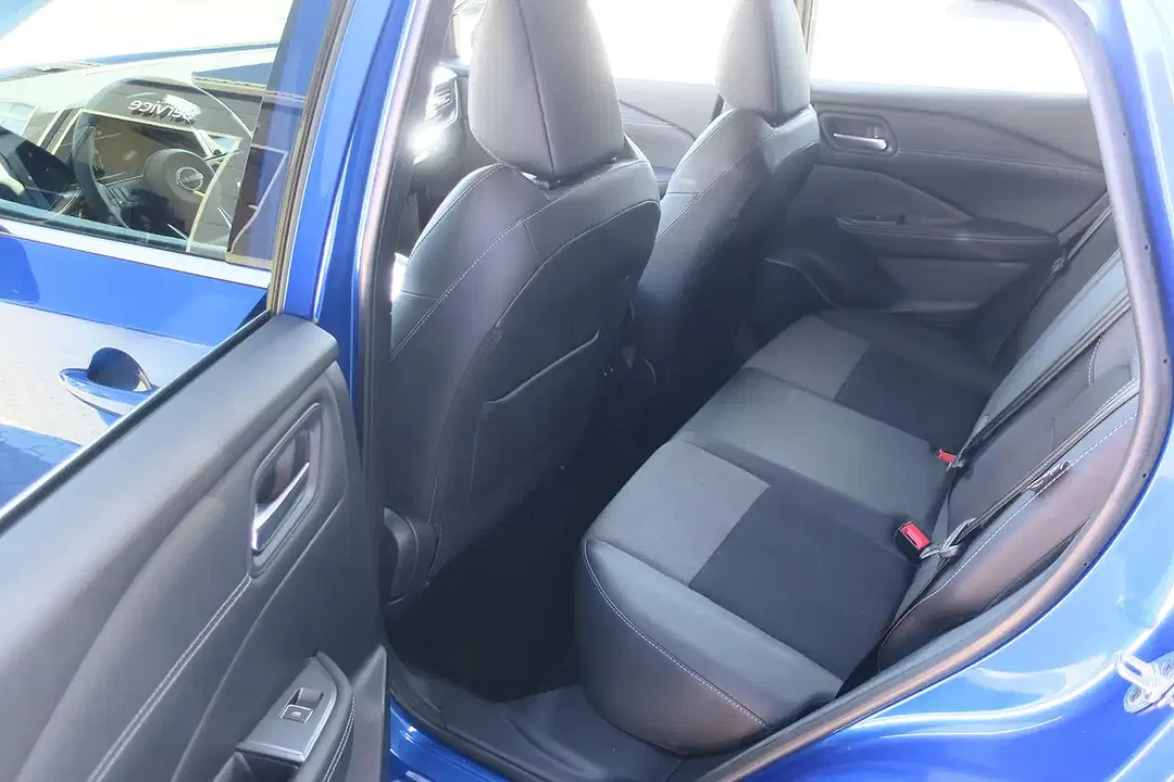 Nissan Qashqai 1.3 DIG-T MHEV Xtronic N-Connecta - Thumbnail 8