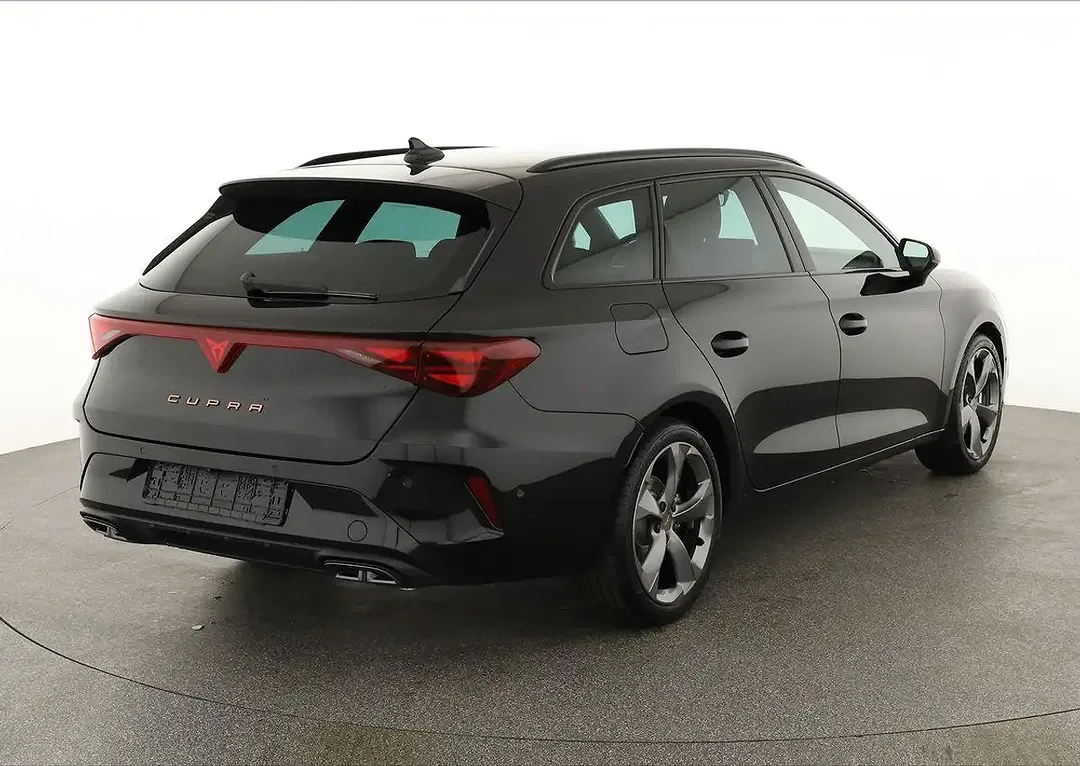 SEAT Leon 2.0 TSI DSG 4Drive - Thumbnail 3