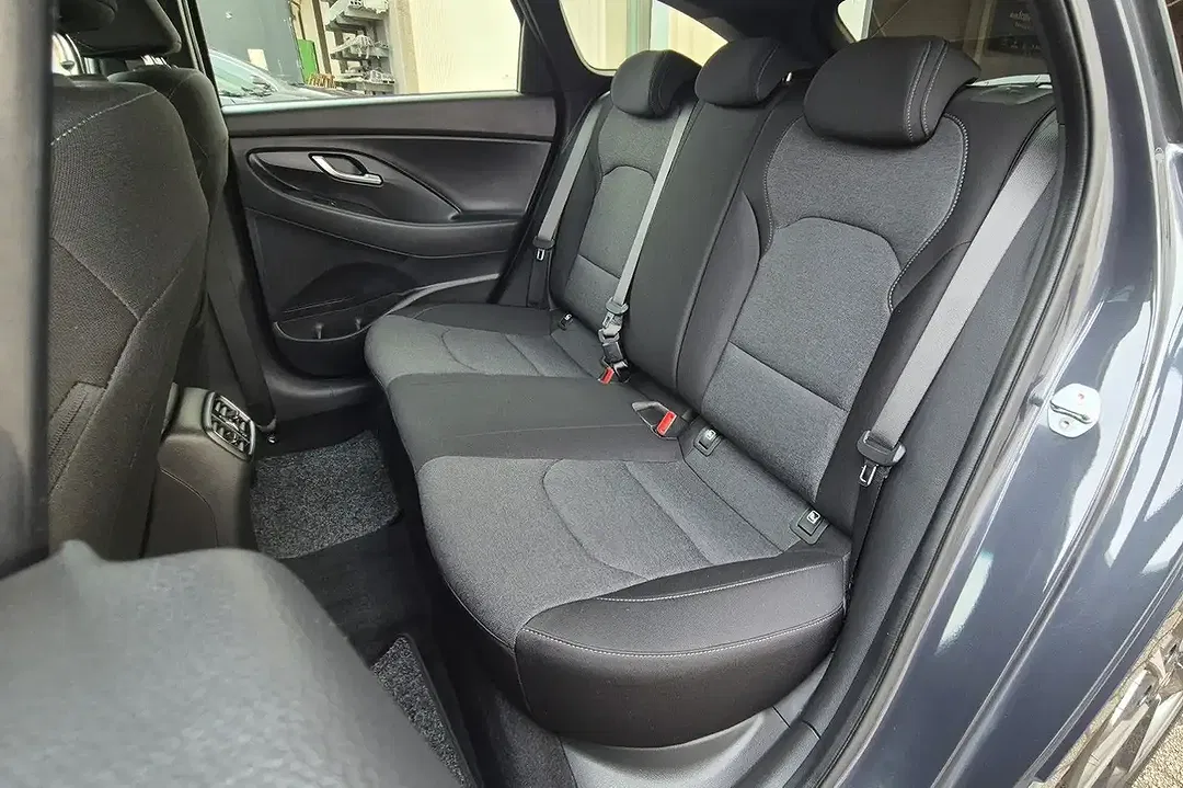 Hyundai i30 cw GO - foto 15