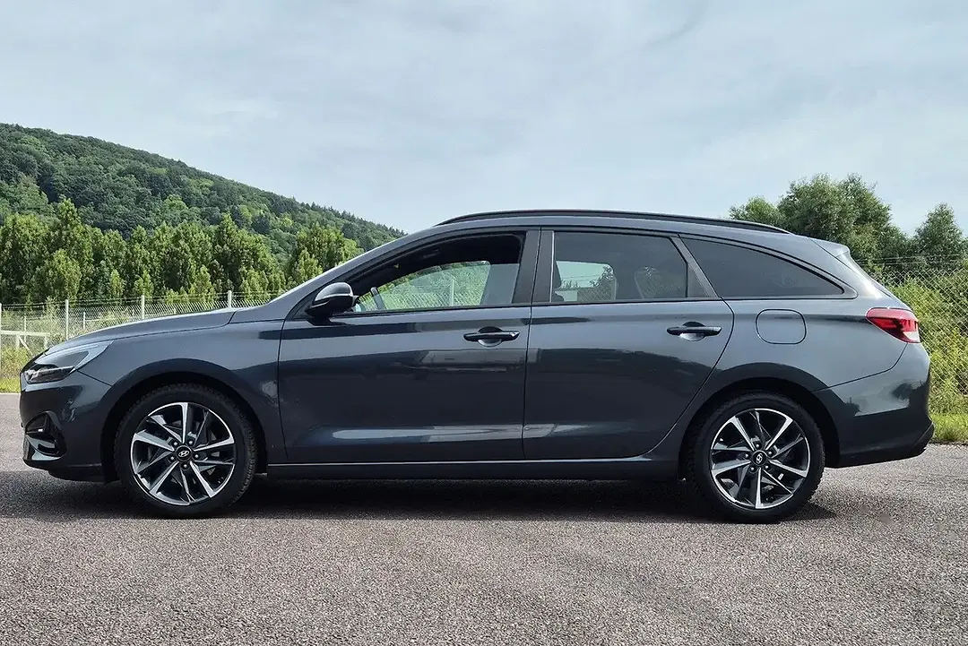 Hyundai i30 cw GO - foto 2